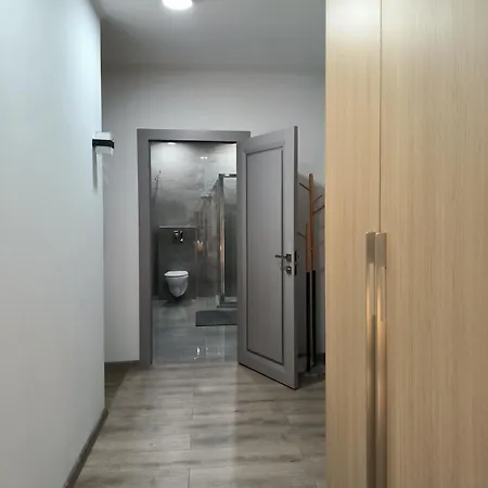 Domovik зріні 12 Apartment Mukacheve